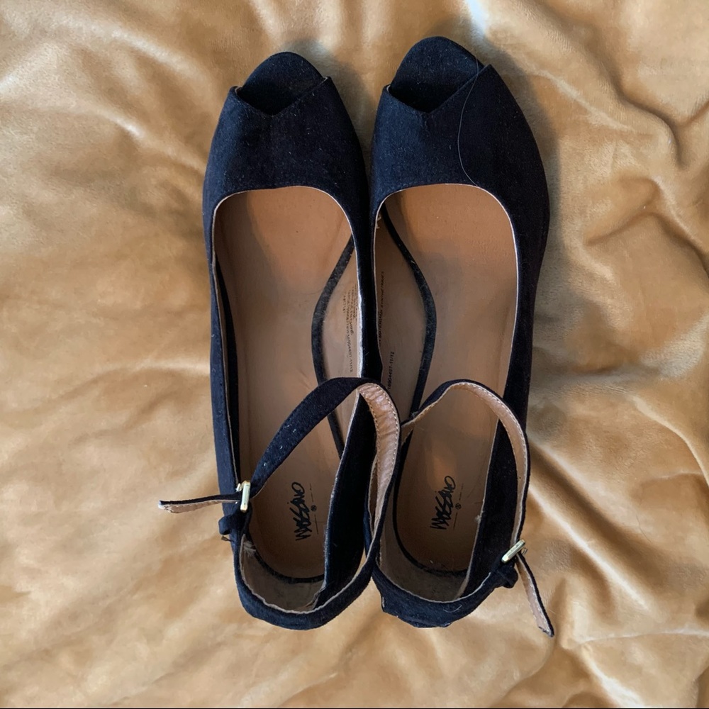 Peep toe platform wedges
